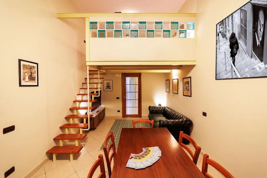 The San Gregorio Armeno Apartment By Houseinnaples