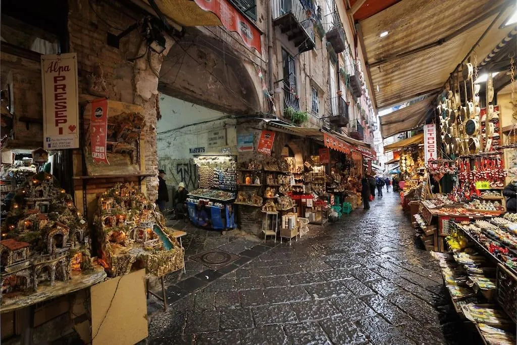 The San Gregorio Armeno Apartment By Houseinnaples Italy