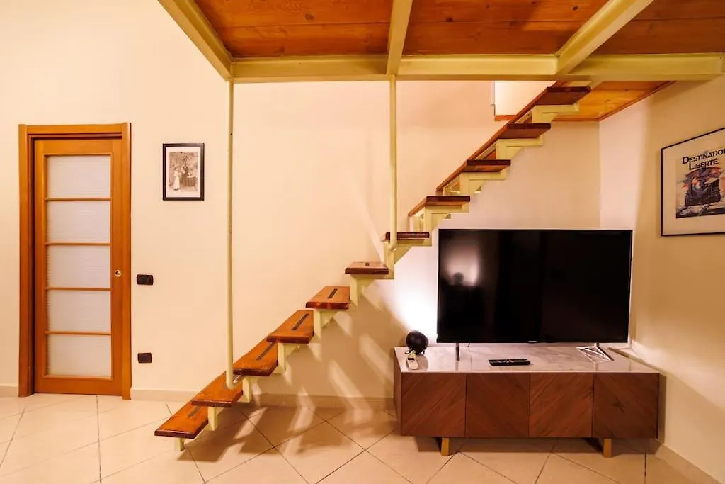 The San Gregorio Armeno Apartment By Houseinnaples Italy